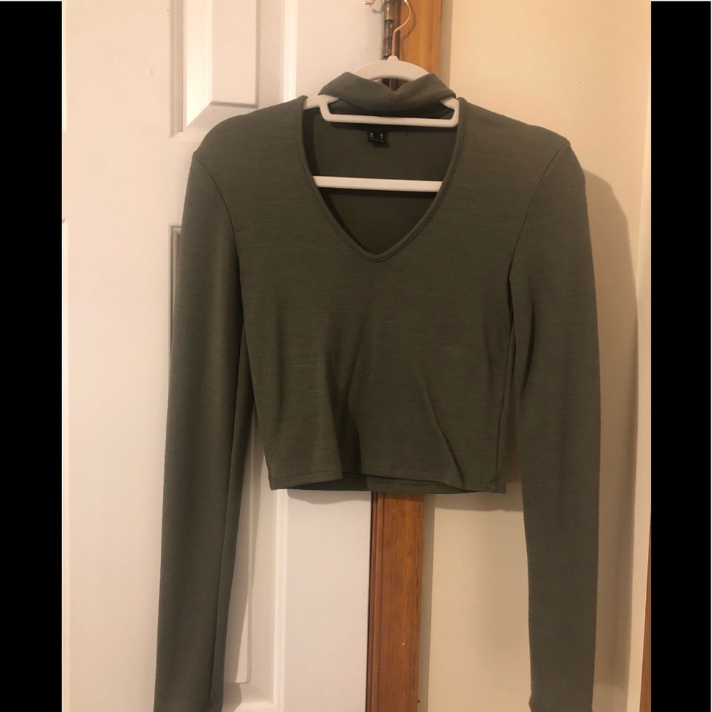 Green, long sleeved shirt